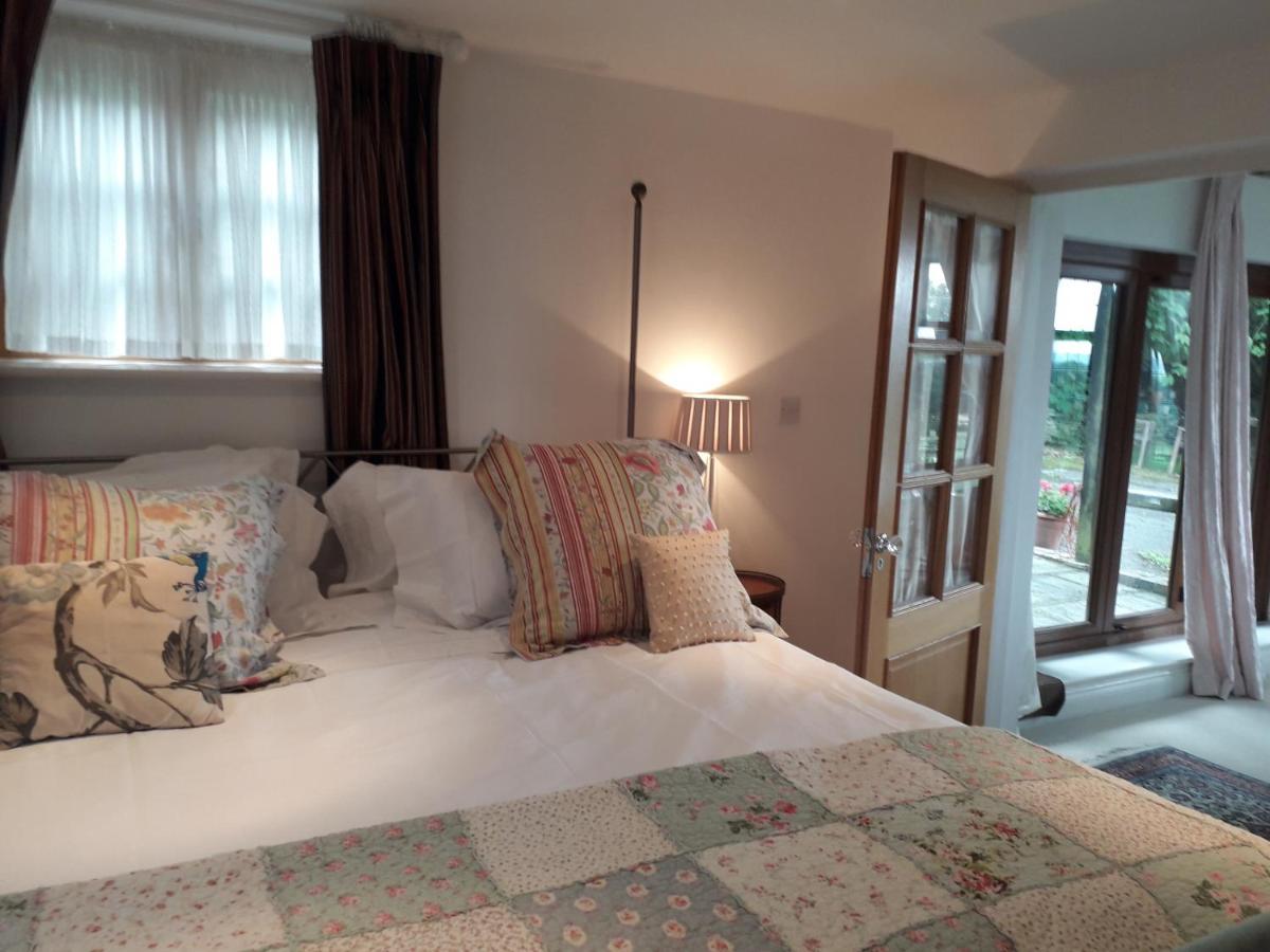 Moaps Farm B&B Support Small Business, Welcome, Check In From 5 Pm Danehill Exterior photo